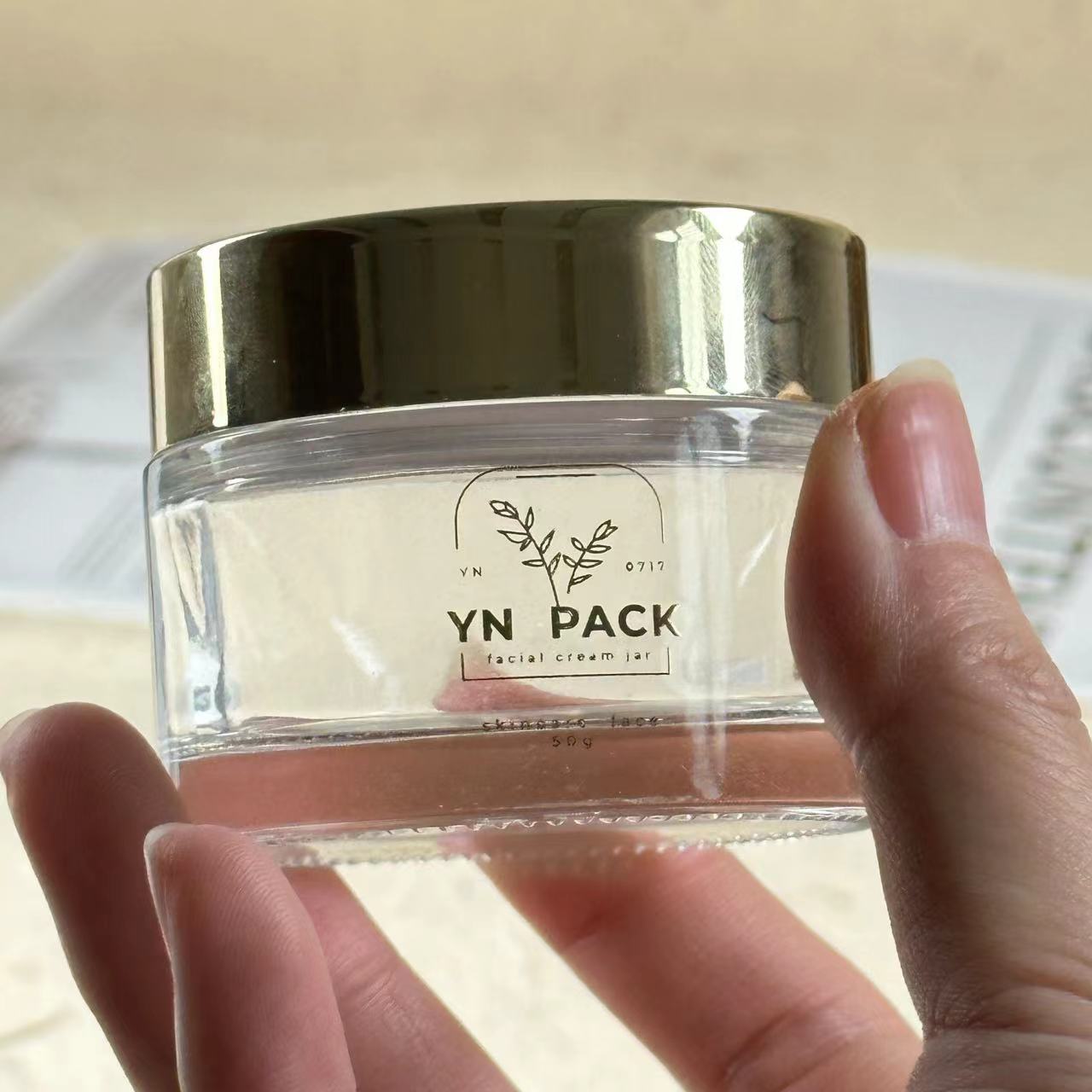 Verre dépoli de luxe avec couv - Luxury Skincare Bottles avis et prix