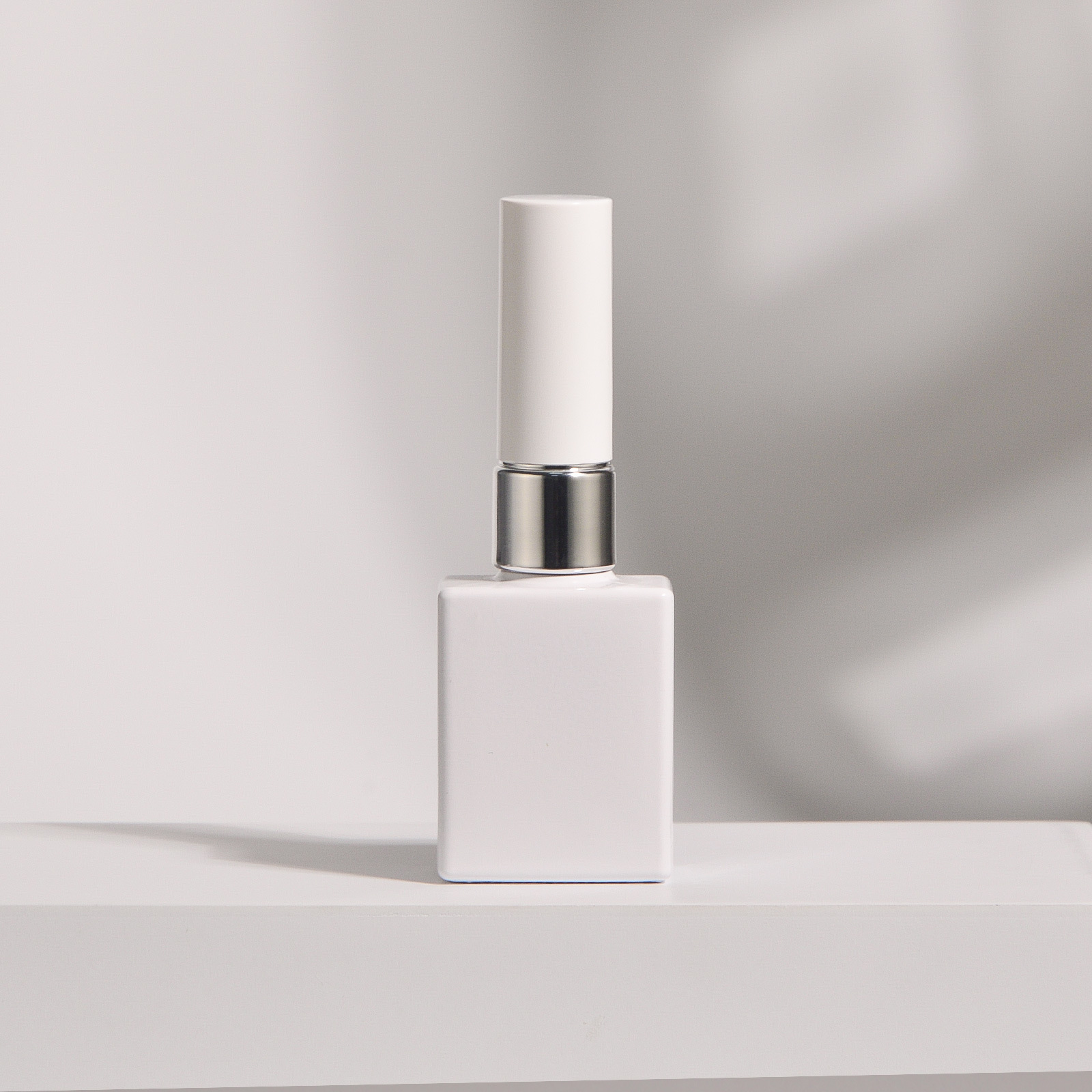 ‌ Bouteille vide de vernis à o - Luxury Skincare Bottles avis et prix